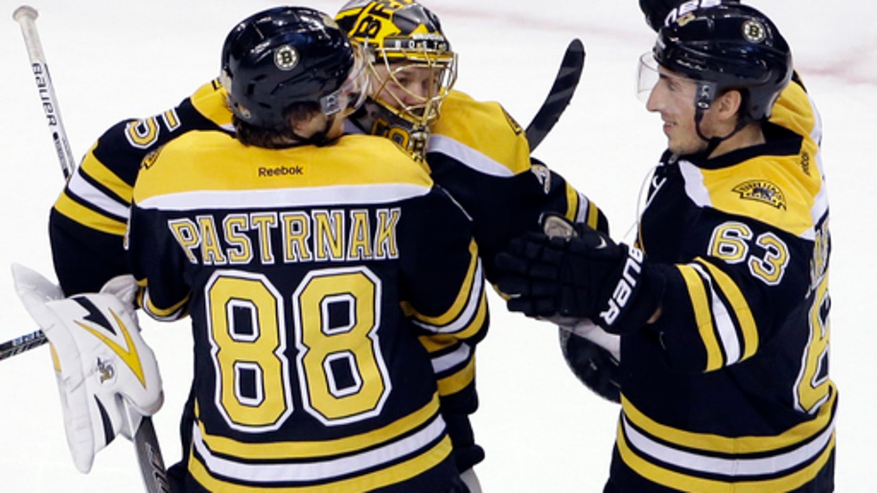 Bruins top Hurricanes 2-1 in shootout